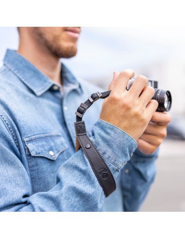 Pasek na rękę B+W Hand Strap Black Leather 20mm...