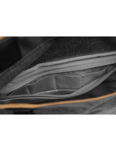Peak Design Field Pouch Charcoal v2 - Grafitowy, z paskiem
