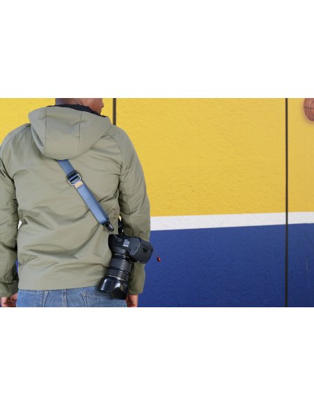 Pasek na szyję lub ramię SLIDE LITE MIDNIGHT v3 niebieski do lekkich aparatów